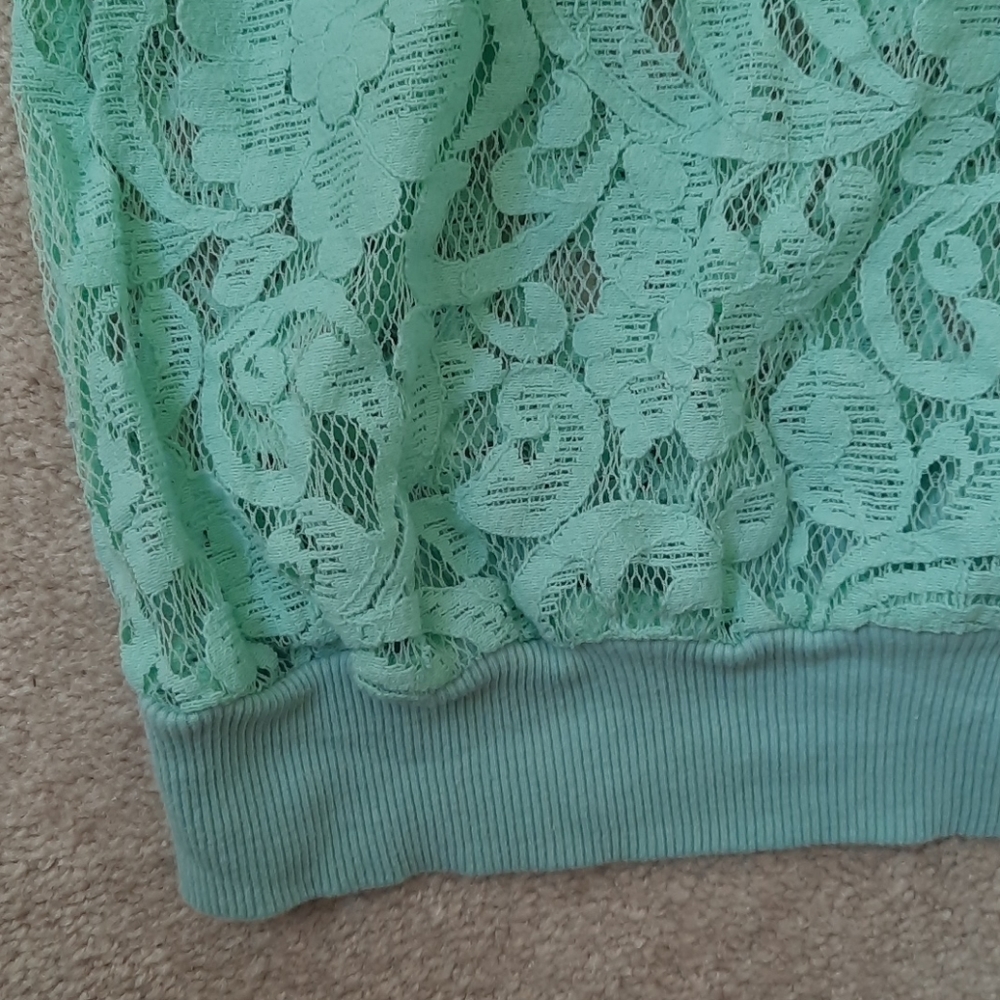 Lace top‎ - Picture 3 of 4